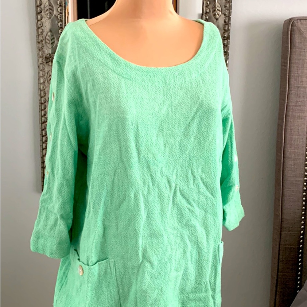 BLOUSE MINT GREEN 100% COTTON OVERSIZED SMALL BUTTONS DOWN SLEEVE SALE🩷